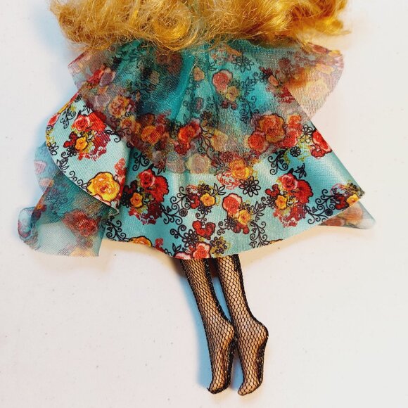 Ever After High Legacy Day Ashlynn Ella Doll-missing accessories - Picture 8 of 8